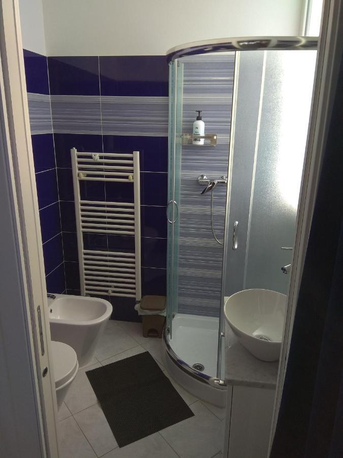 "6 In Centro" Guest House 산레모 외부 사진