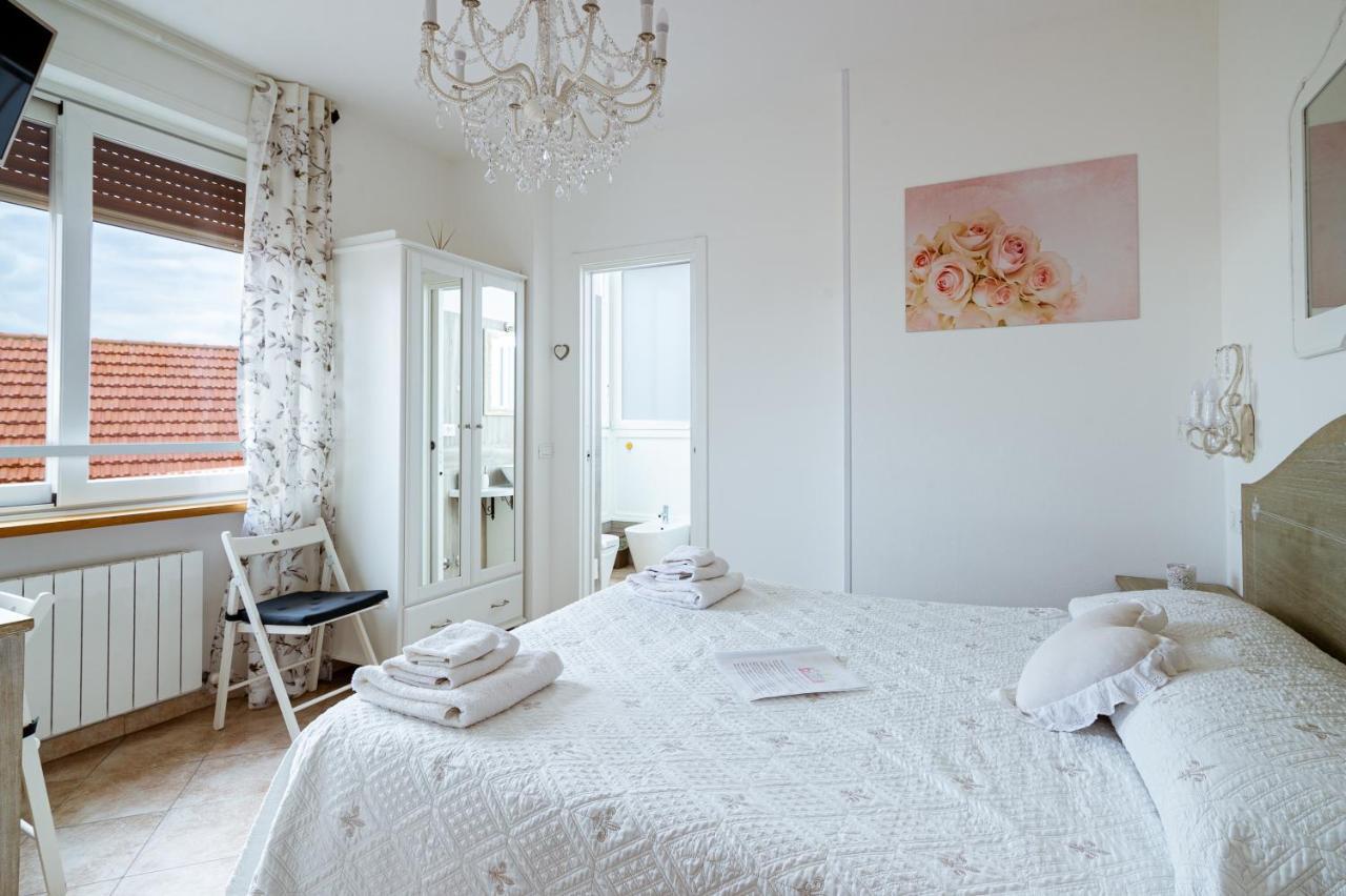 "6 In Centro" Guest House 산레모 외부 사진