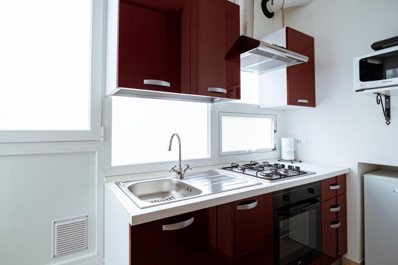 "6 In Centro" Guest House 산레모 외부 사진