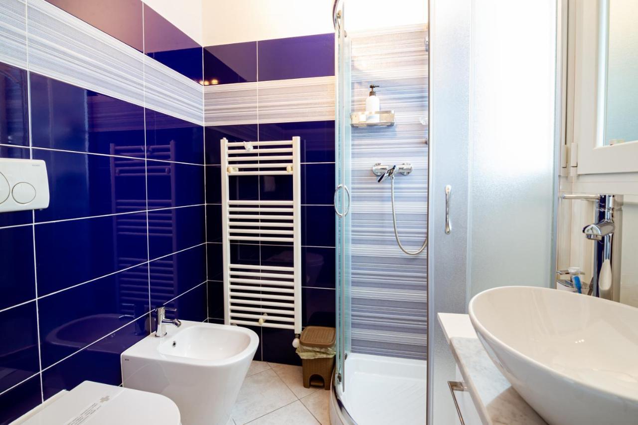 "6 In Centro" Guest House 산레모 외부 사진
