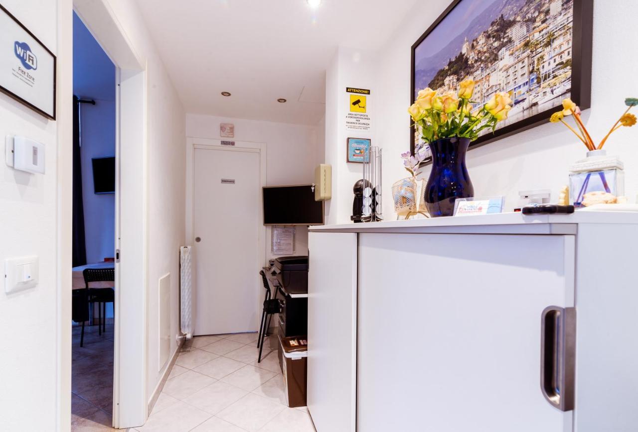 "6 In Centro" Guest House 산레모 외부 사진