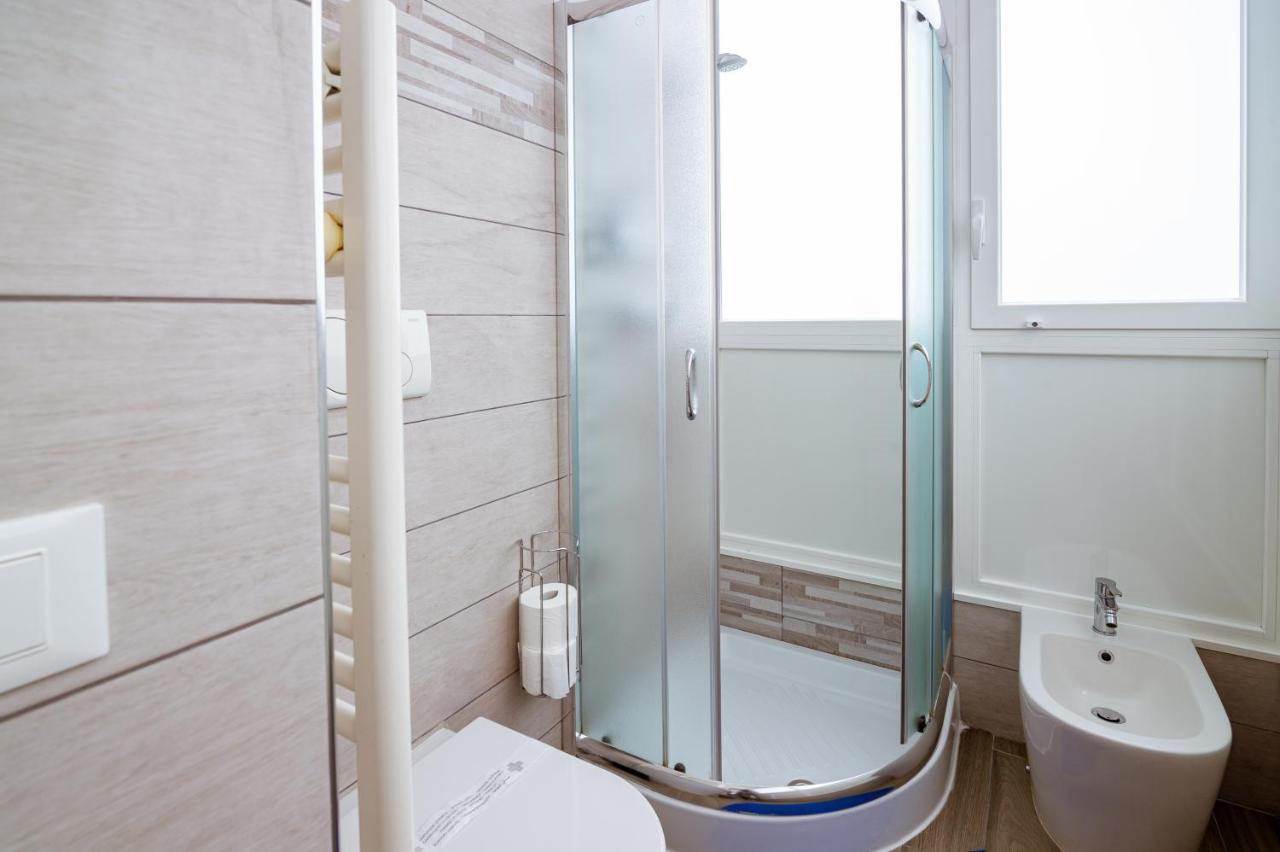 "6 In Centro" Guest House 산레모 외부 사진