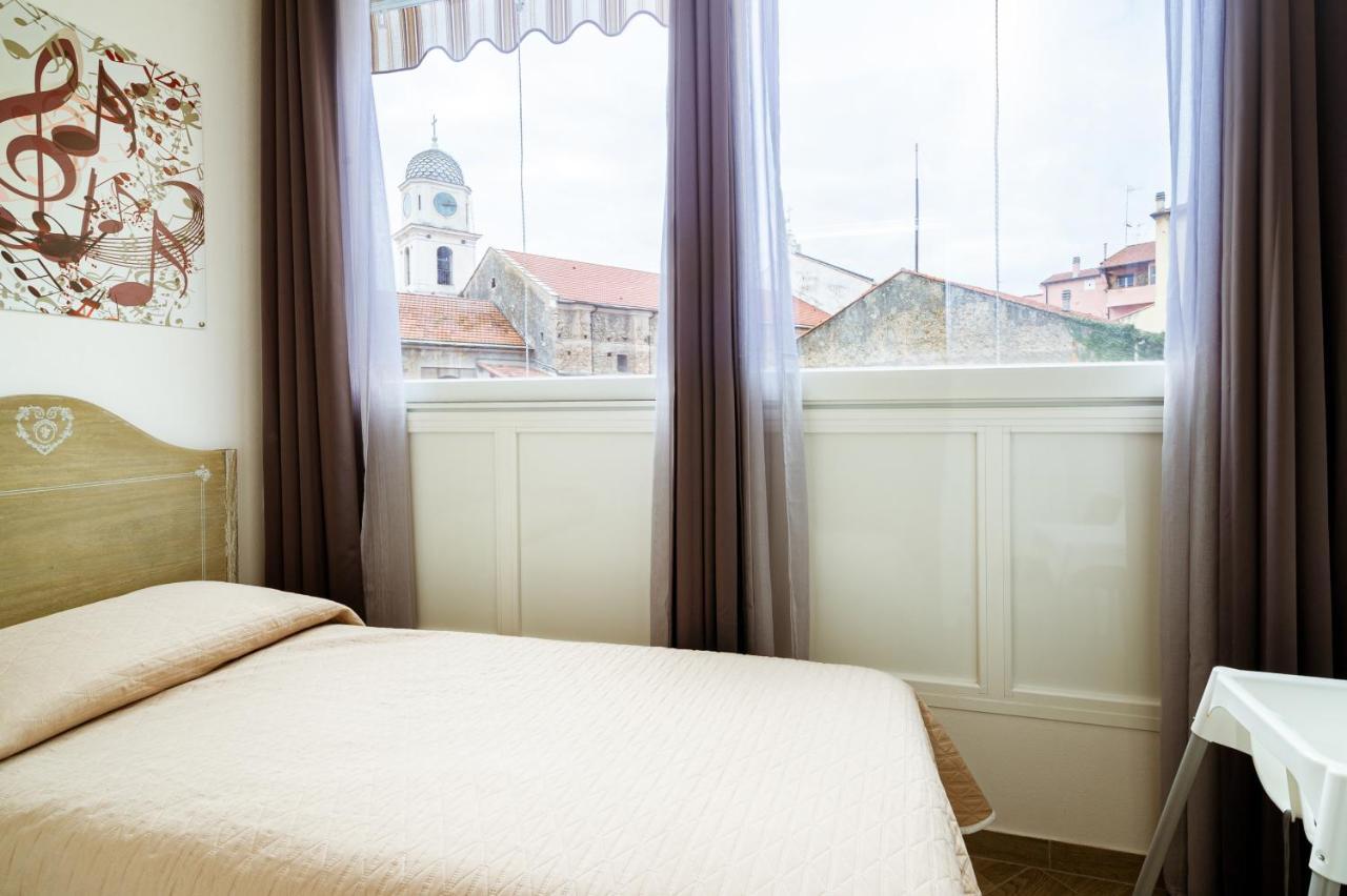 "6 In Centro" Guest House 산레모 외부 사진